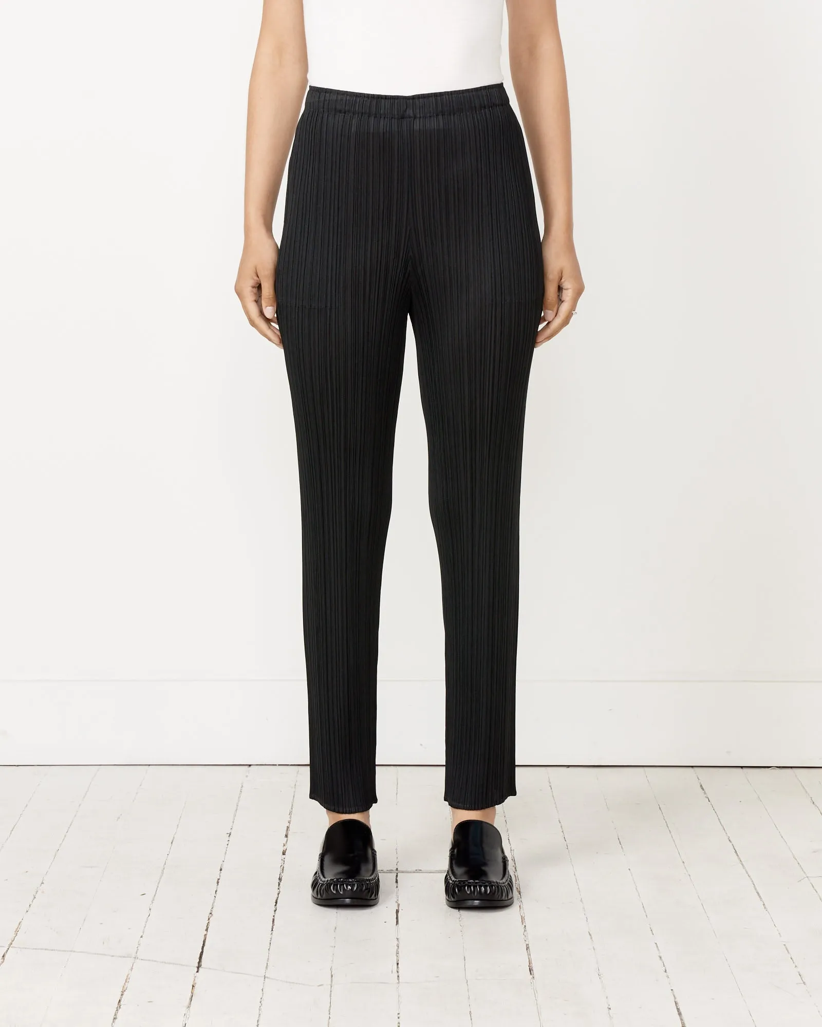 Basics Pant in Black