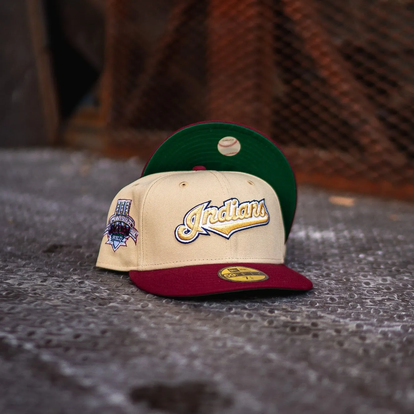 New Era Cleveland Indians 10th Anniversary Green UV (Vegas Gold/Brick Red)