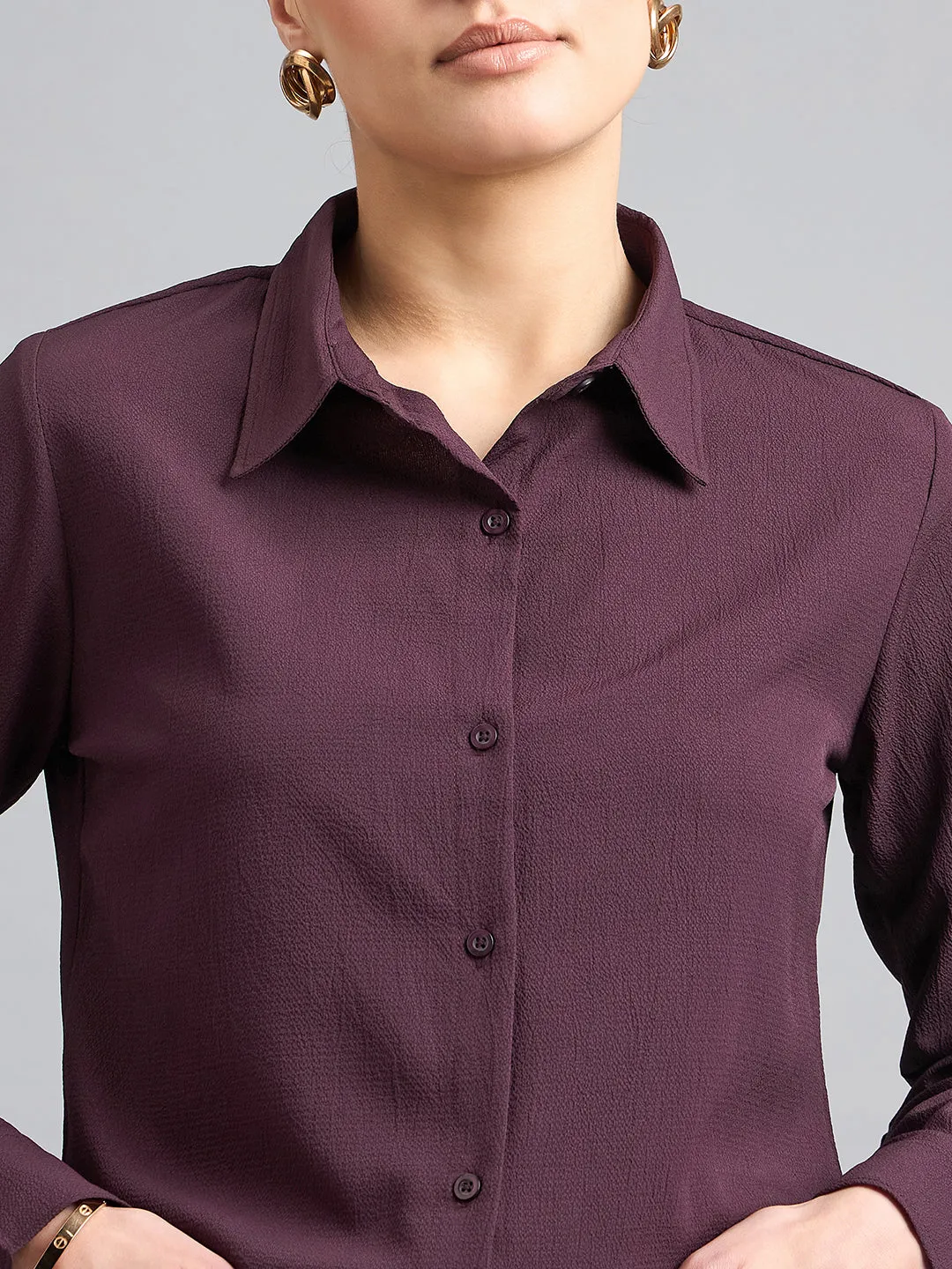 Style Quotient solid textured spread collar shirt with full sleeves